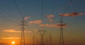 電力会社の乗り換え方｜比較サイトで最安プランを見つける方法