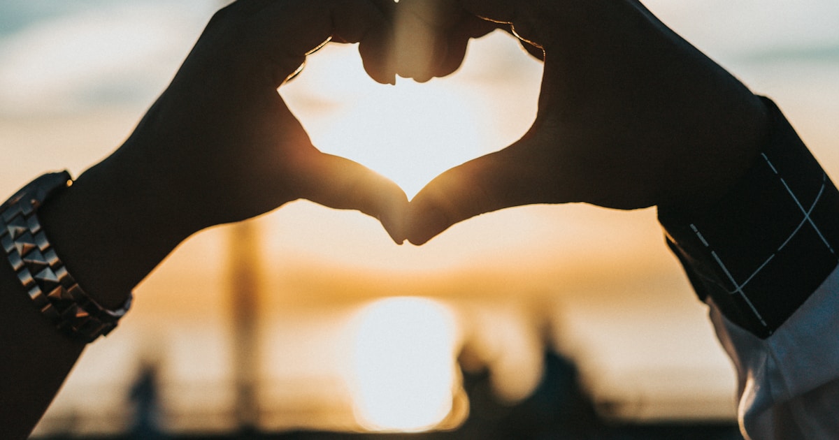 マッチングアプリで会うまでの流れ|初デートを成功させるコツ